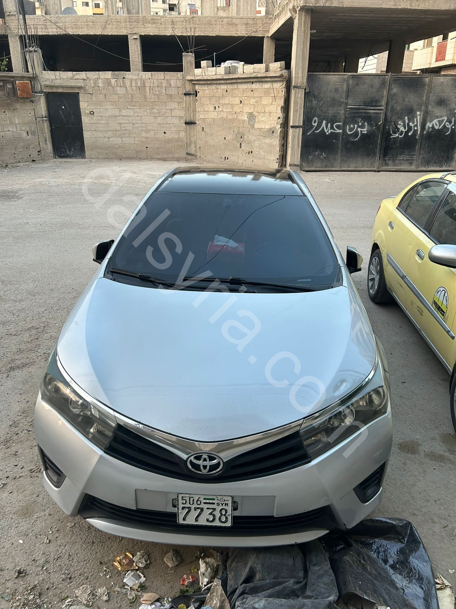 للبيع تويوتا كورولا 2015