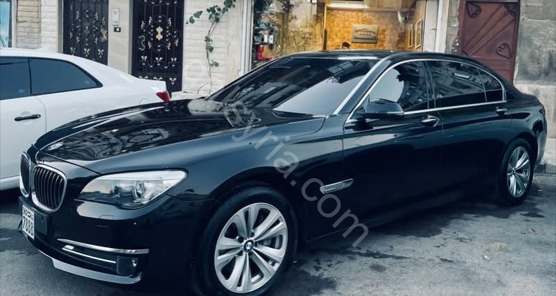 للبيع سيارة BMW 730Li 2013