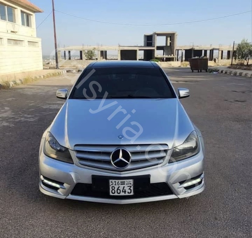 للبيع مرسيدس  c200 AMG موديل 2012