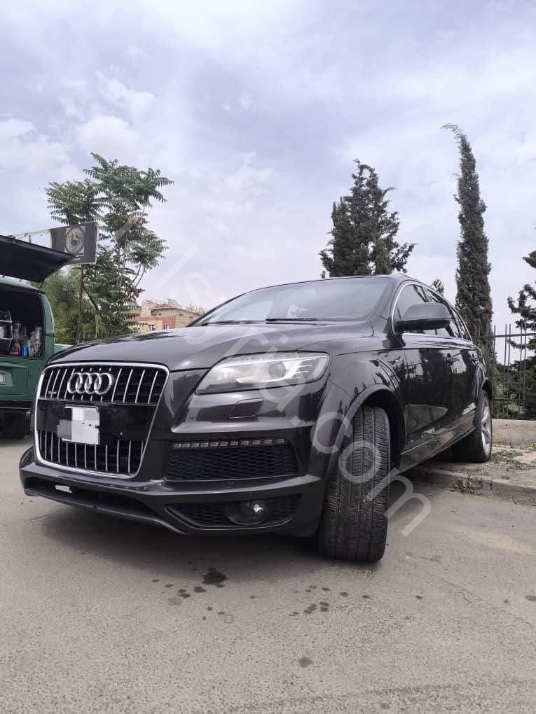 للبيع سيارة اودي Q7