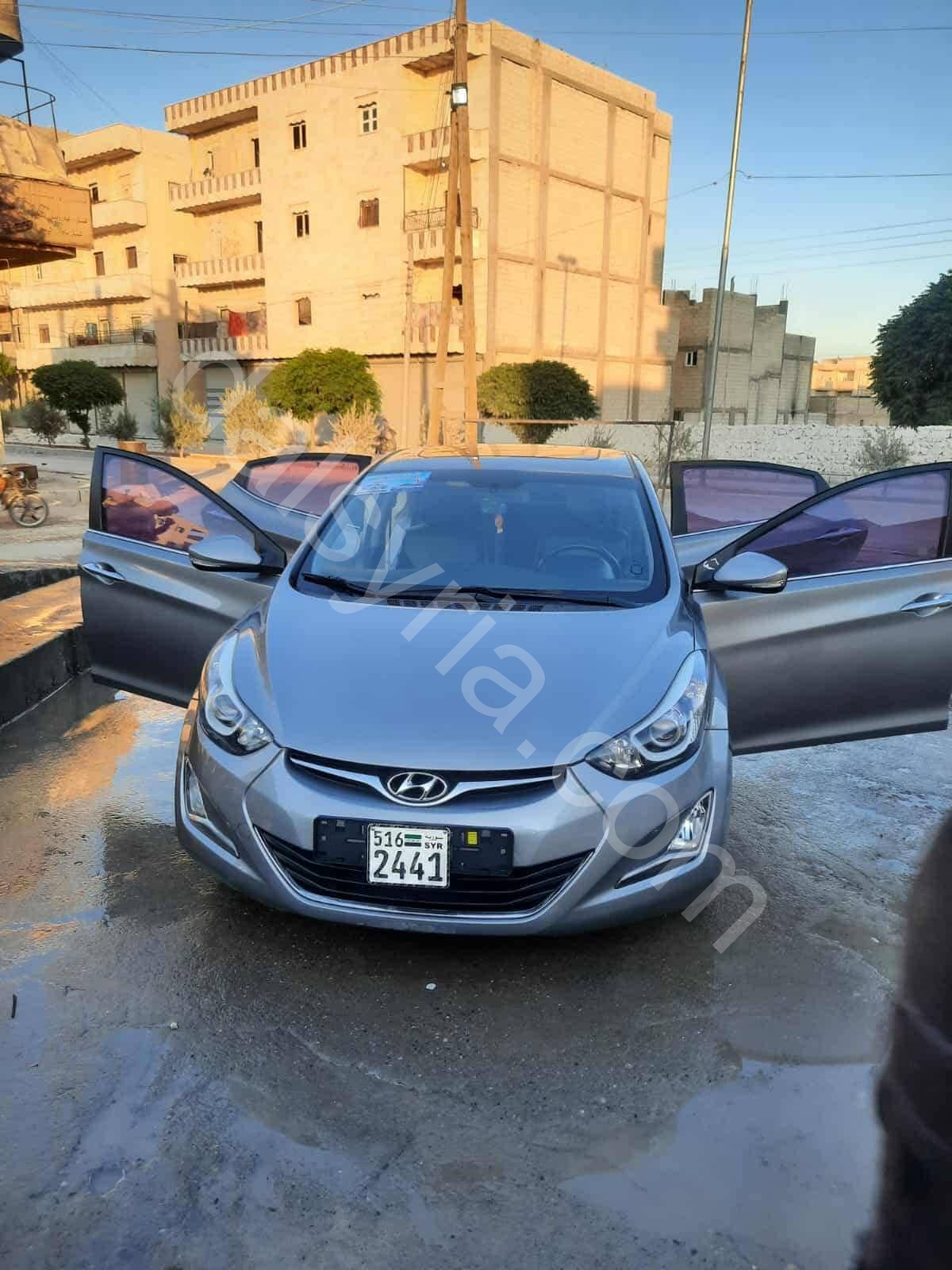 للبيع سيارة هيونداي النترا 