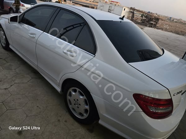 للبيع مارسيدس c300 2013