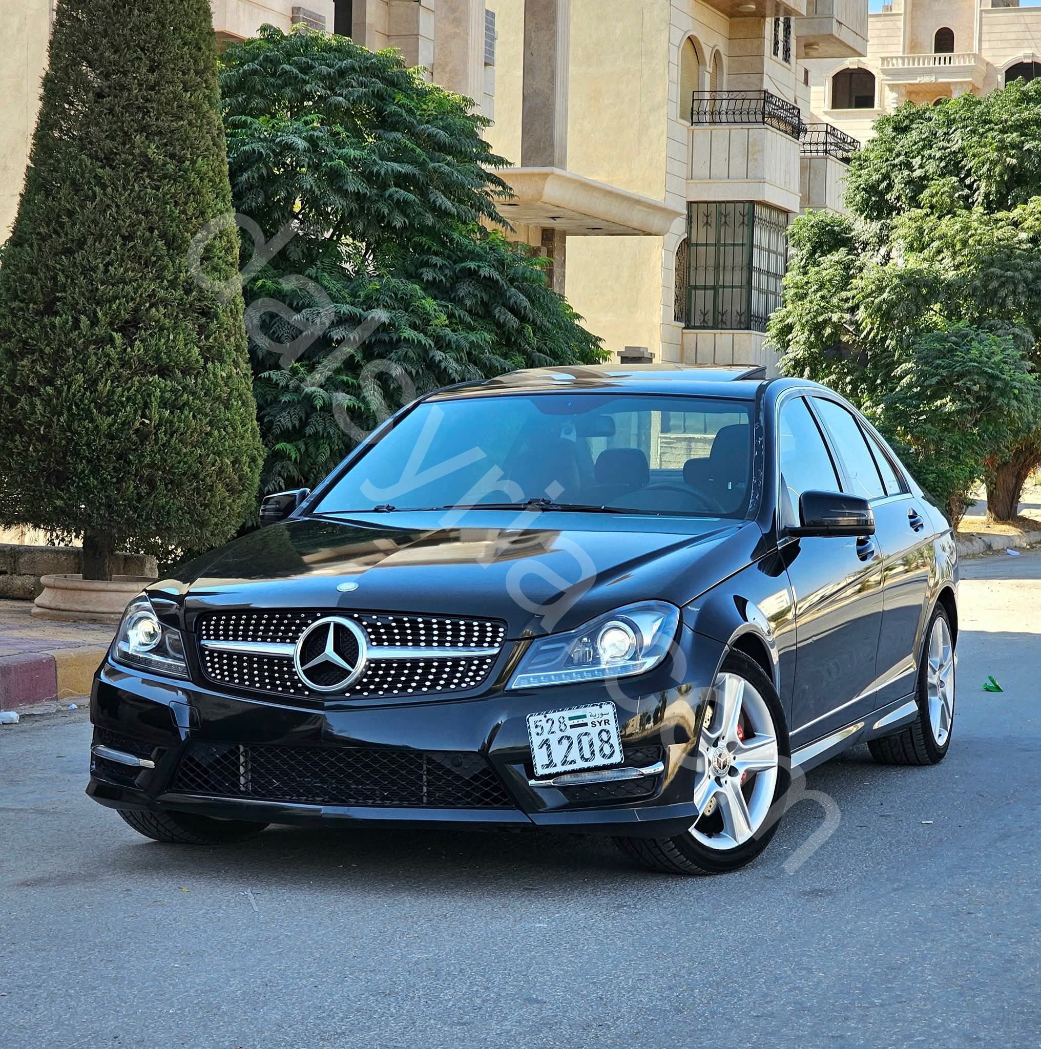 للبيع مرسيدس c300