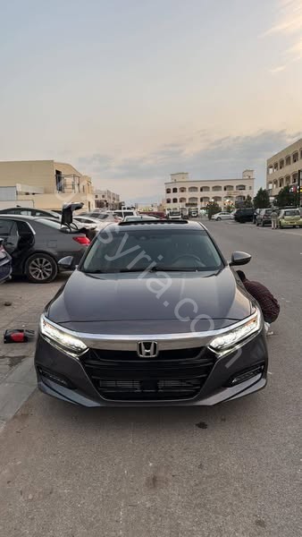 للبيع هوندا اكورد 2020