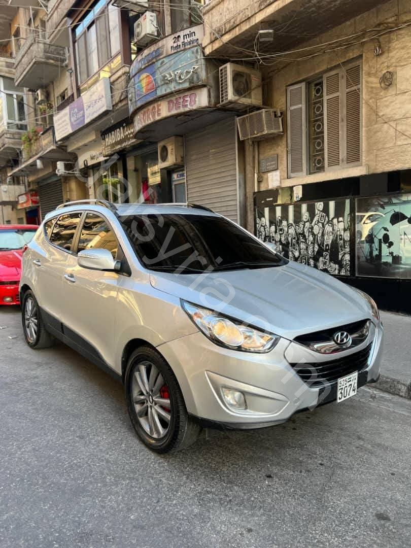 للبيع سيارة هيونداي توسان 