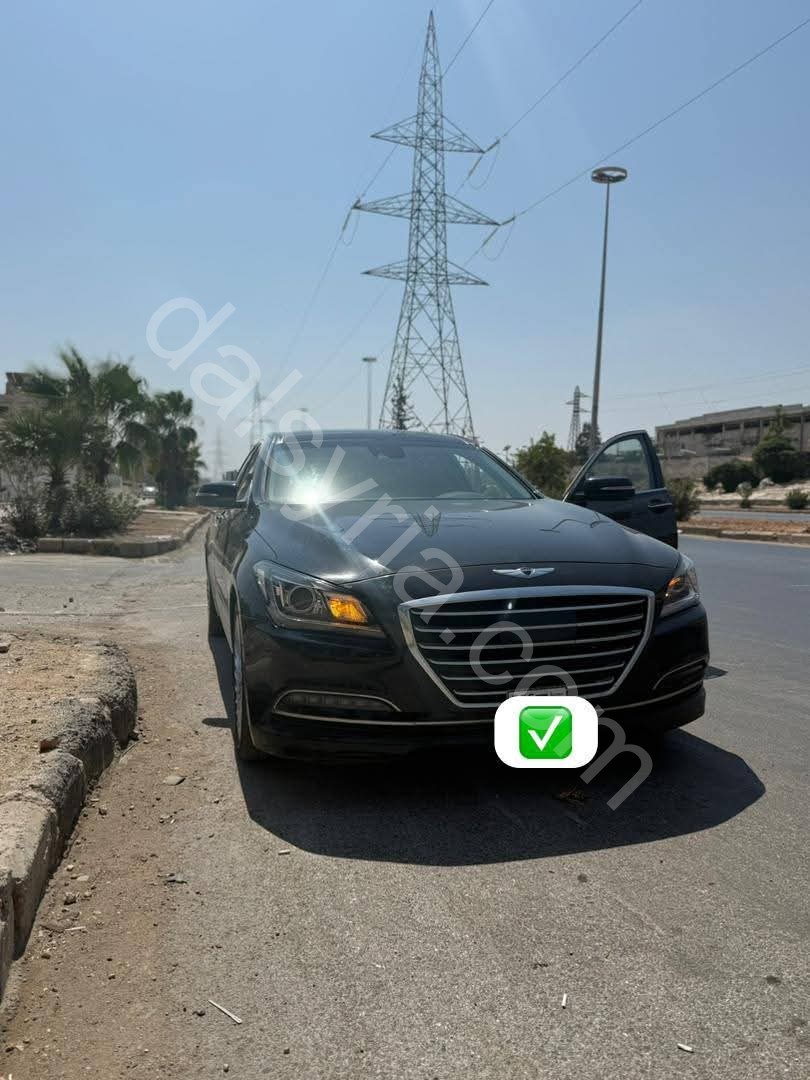 للبيع سيارة هيونداي جنيسس 