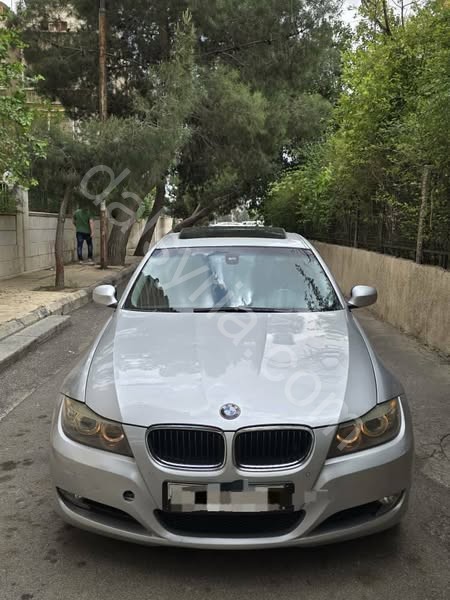 للبيع بي ام دبليو 320i 2010