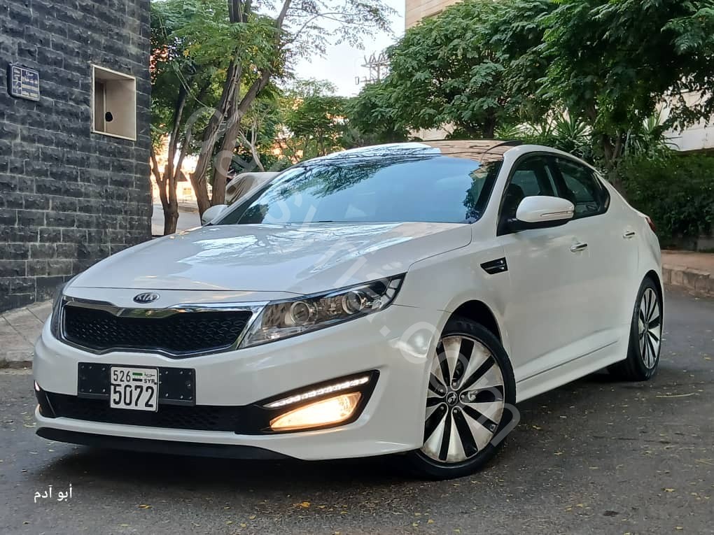 للبيع كيا k5 2011