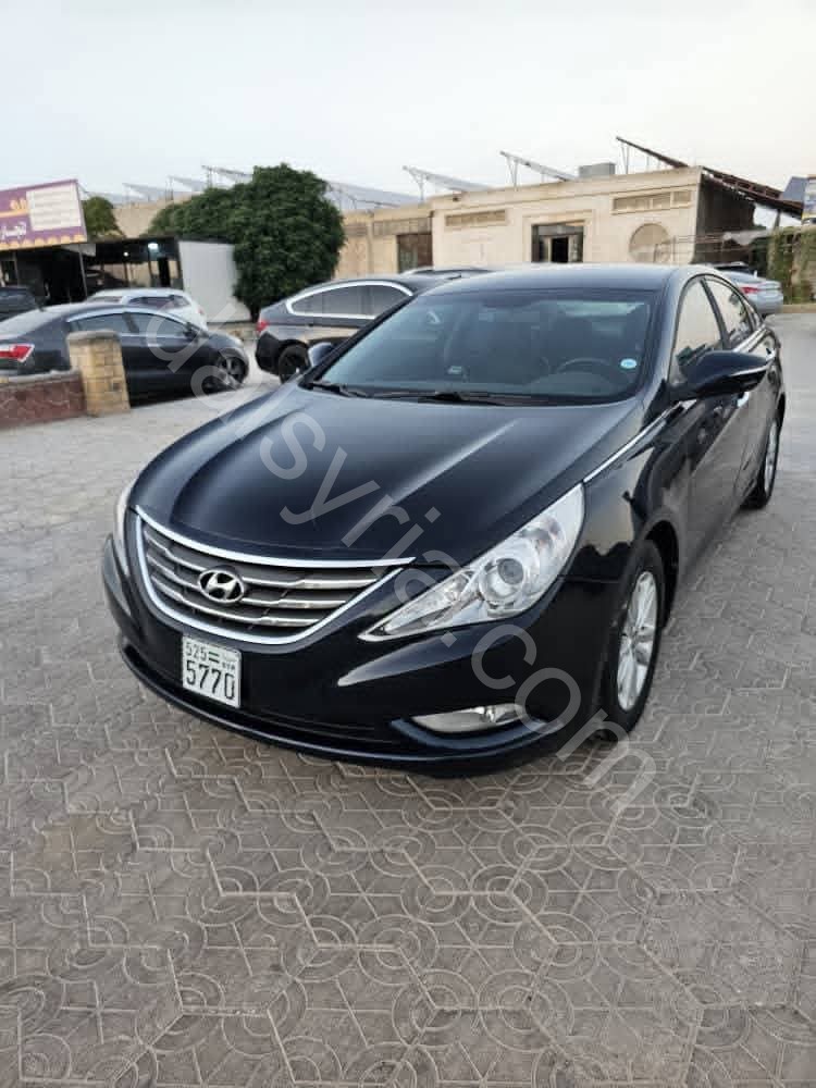 للبيع سيارة هيونداي سوناتا 2012