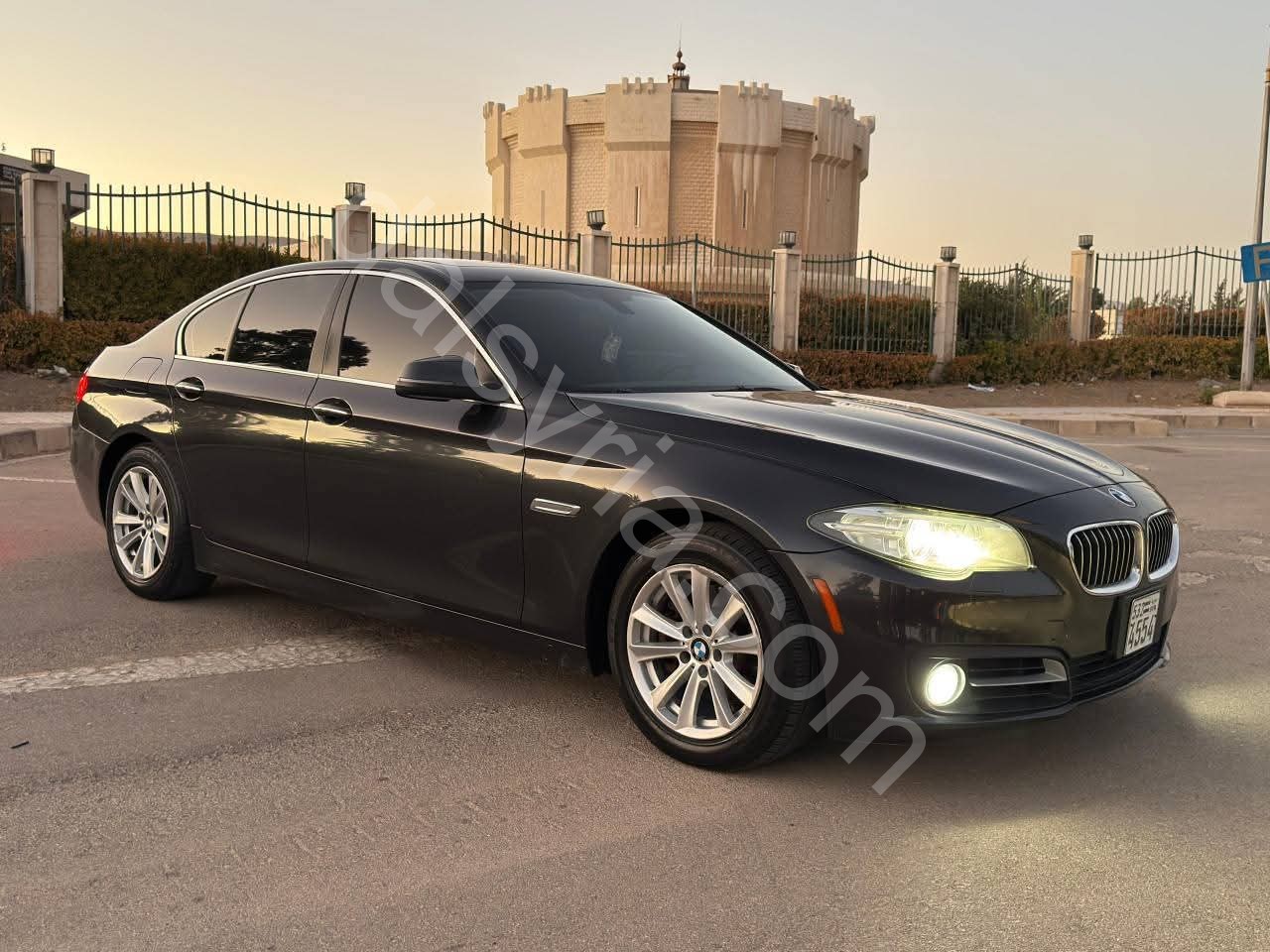 بي ام دبليو 528i للبيع