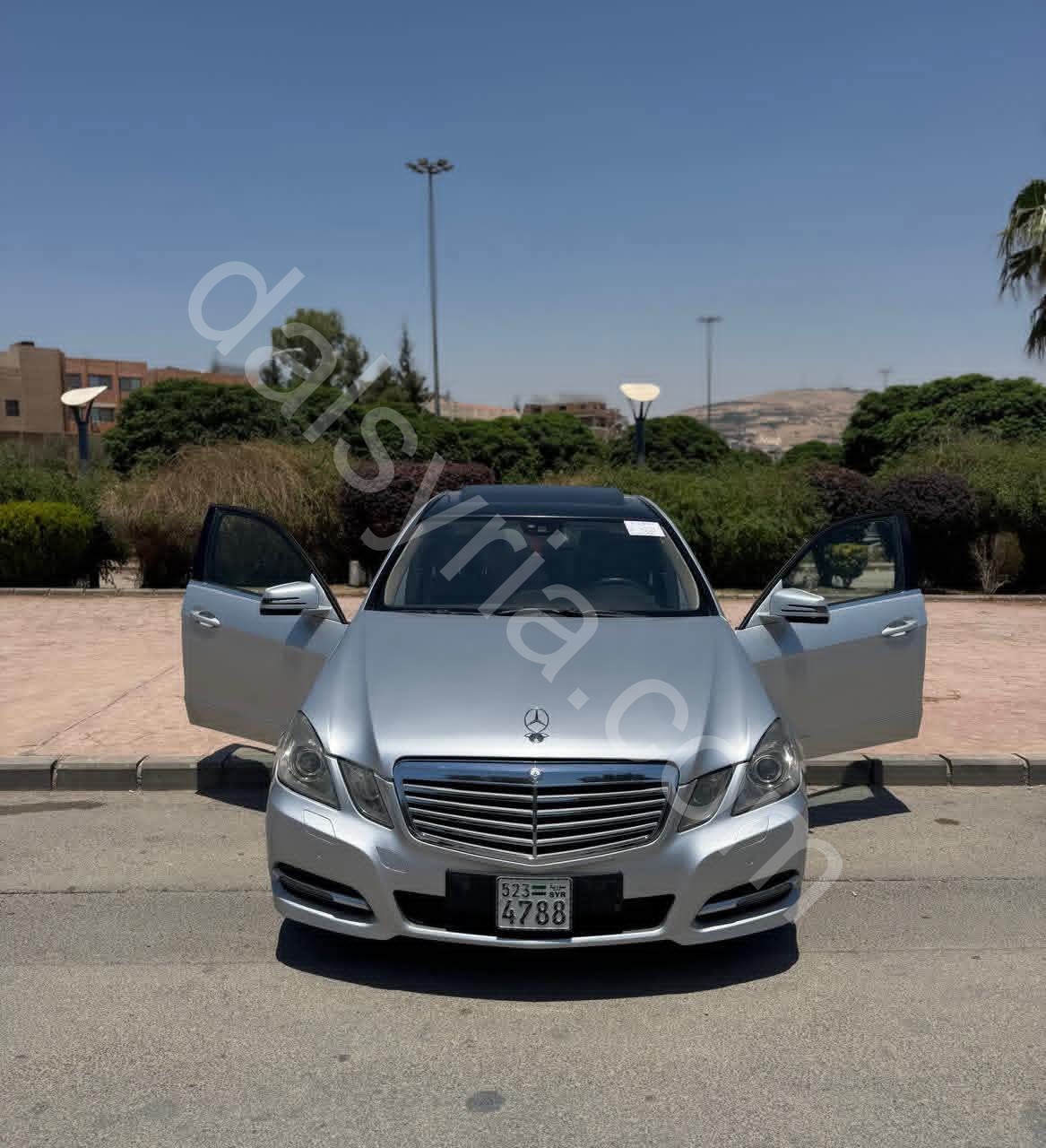 للبيع مرسيدس E250 2011