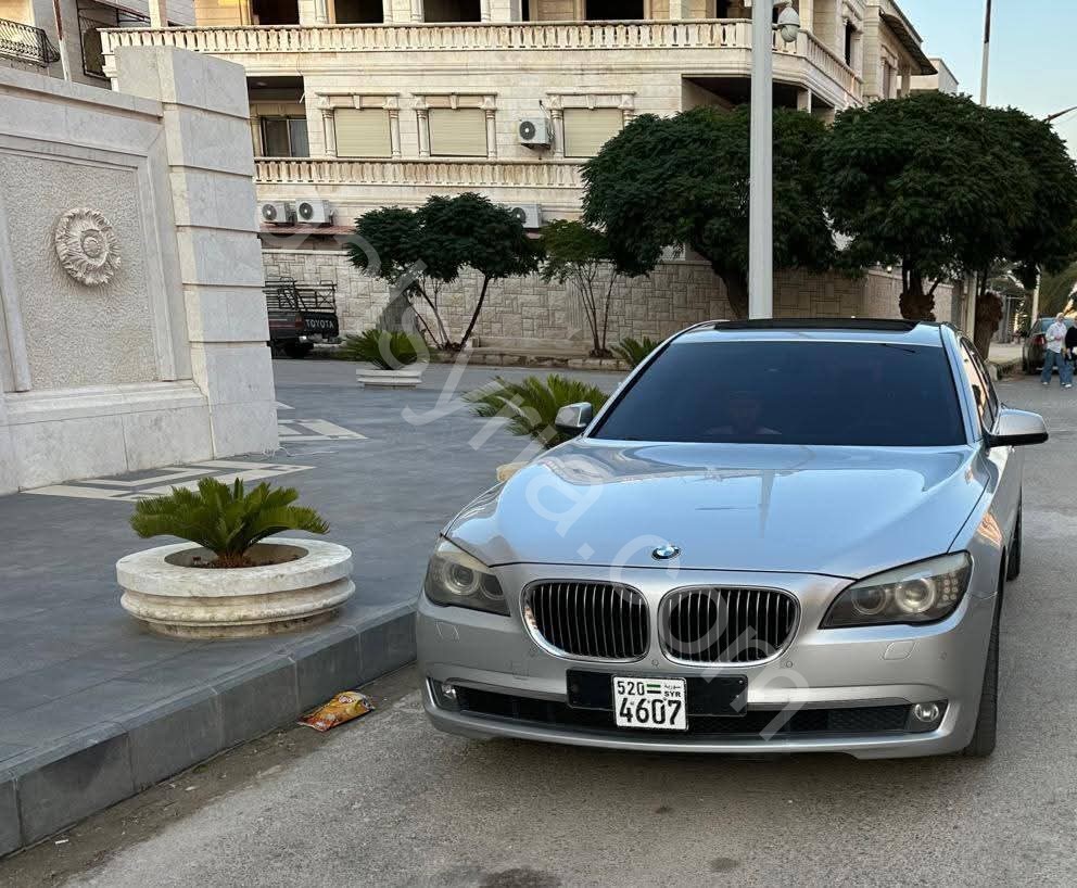 للبيع BMW 740 2010