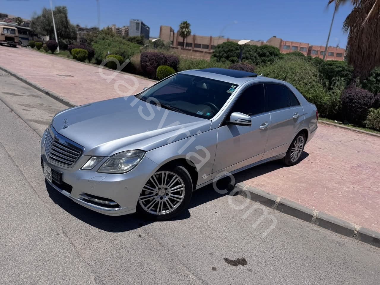 مرسيدس E300 2011 للبيع