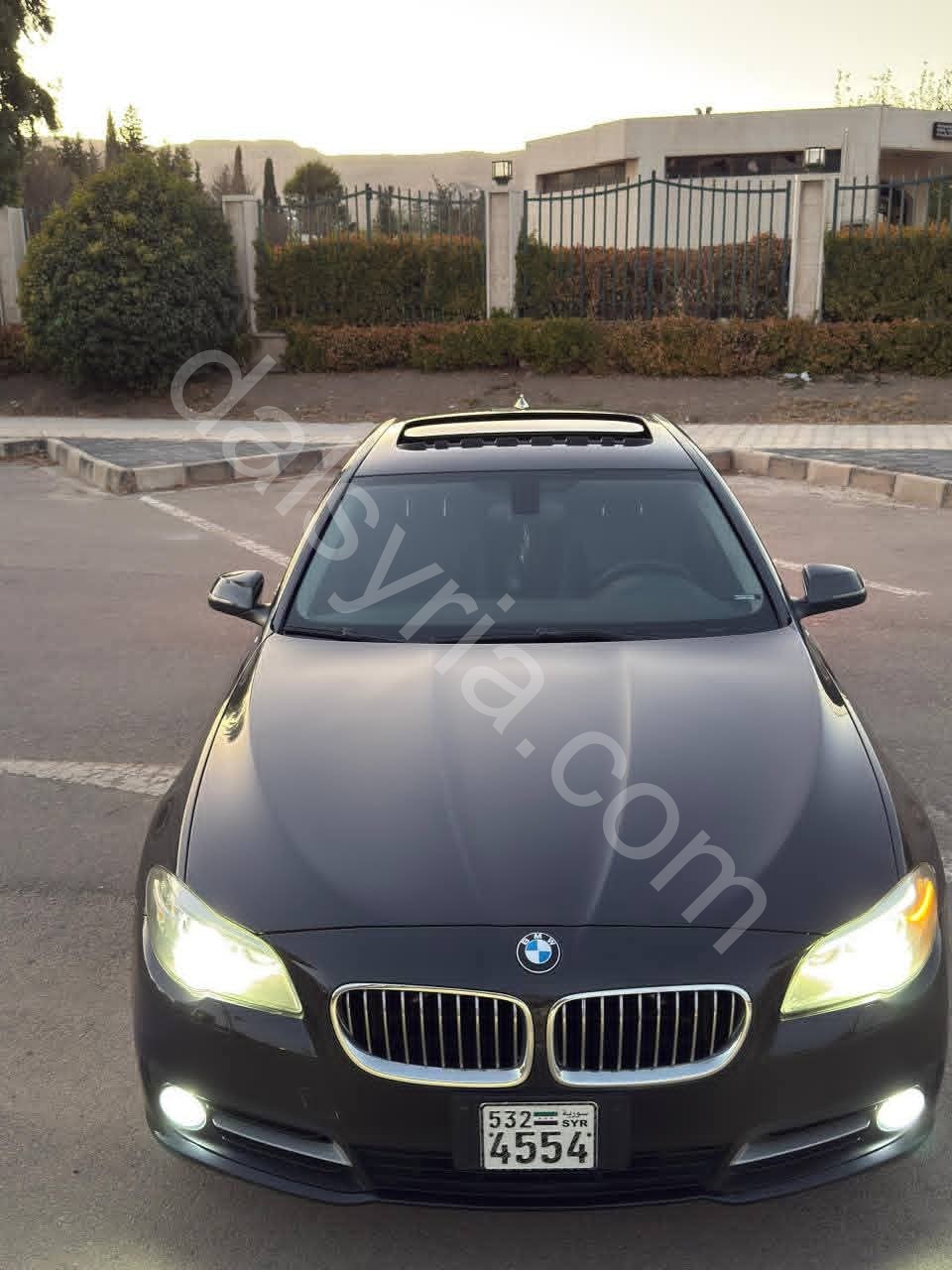 للبيع سيارة بي ام دبليو 528i