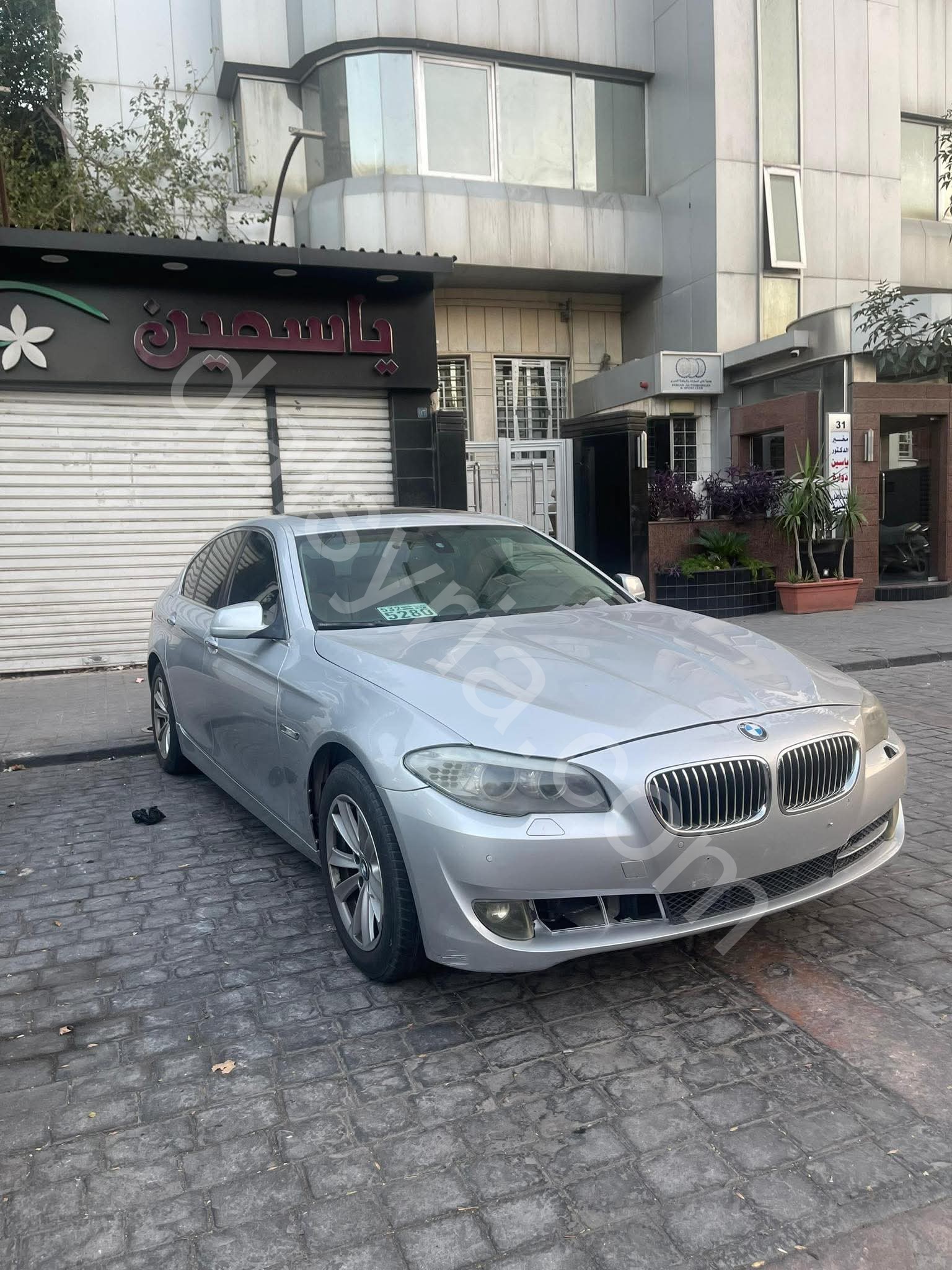 للبيع سيارة بي ام دبليو 530i. 2012