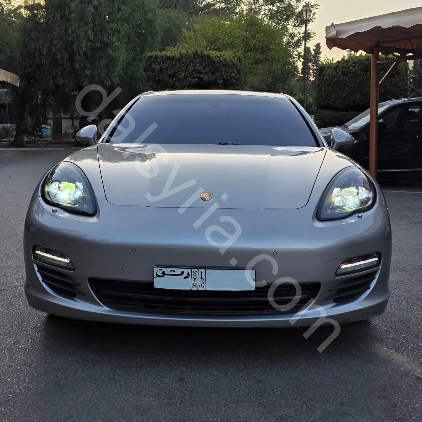 للبيع سيارة بورش panamera 2010