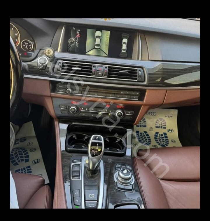 للبيع سيارة بي ام دبليو 535i. 2013