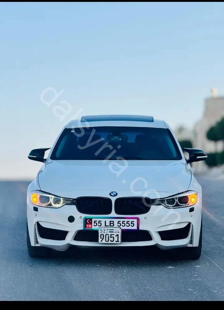 للبيع بي ام دبليو الفئة الثالثة 2012
