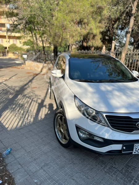 للبيع كيا سبورتاج 2011