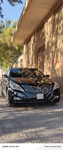 للبيع هيونداي ازيرا 2012