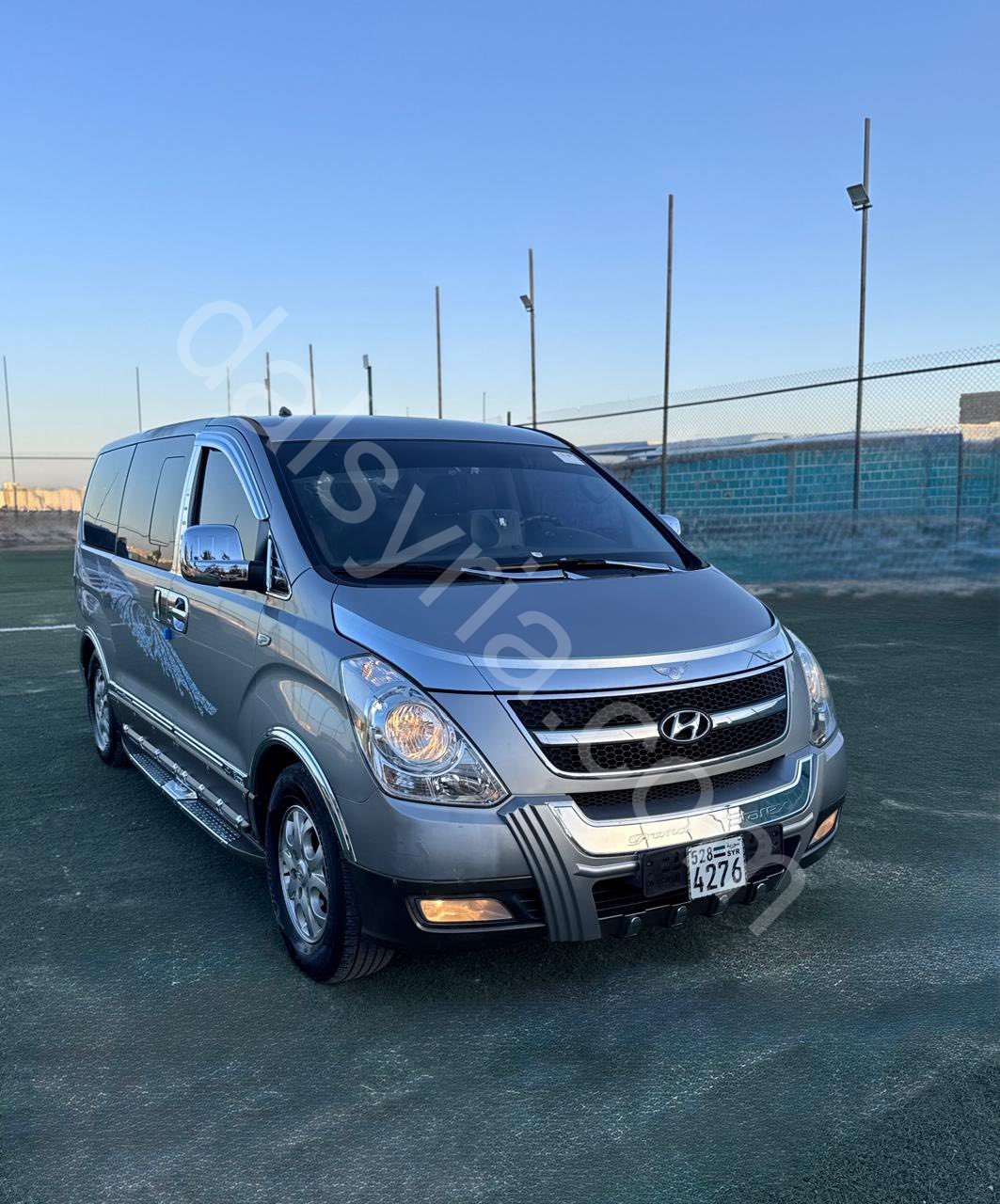 للبيع فان هيونداي  H-1 2012