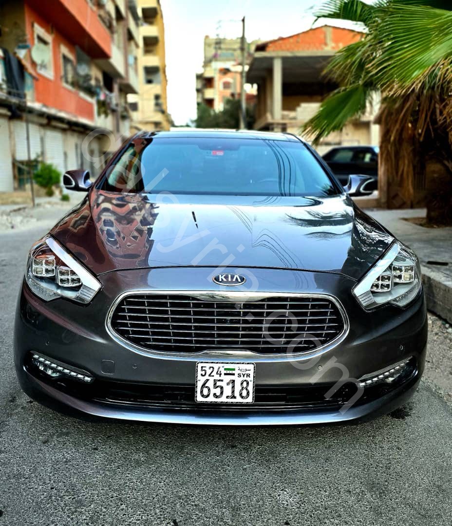 للبيع سيارة كيا K900 2016