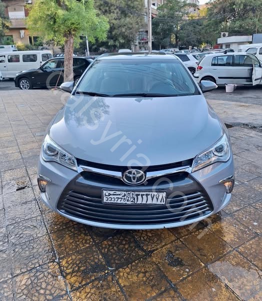 للبيع تويوتا كامري2017