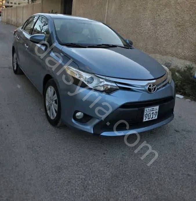 للبيع سيارة تويوتا يارس 2014