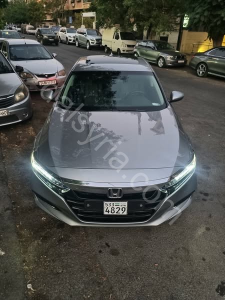 للبيع هوندا أكورد 2019