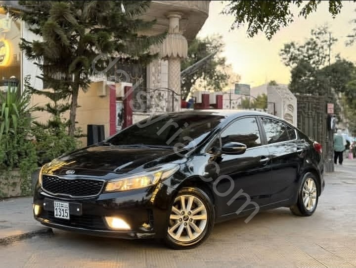للبيع سيارة كيا سيراتو 
