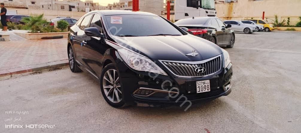 للبيع سيارة هيونداي ازيرا 