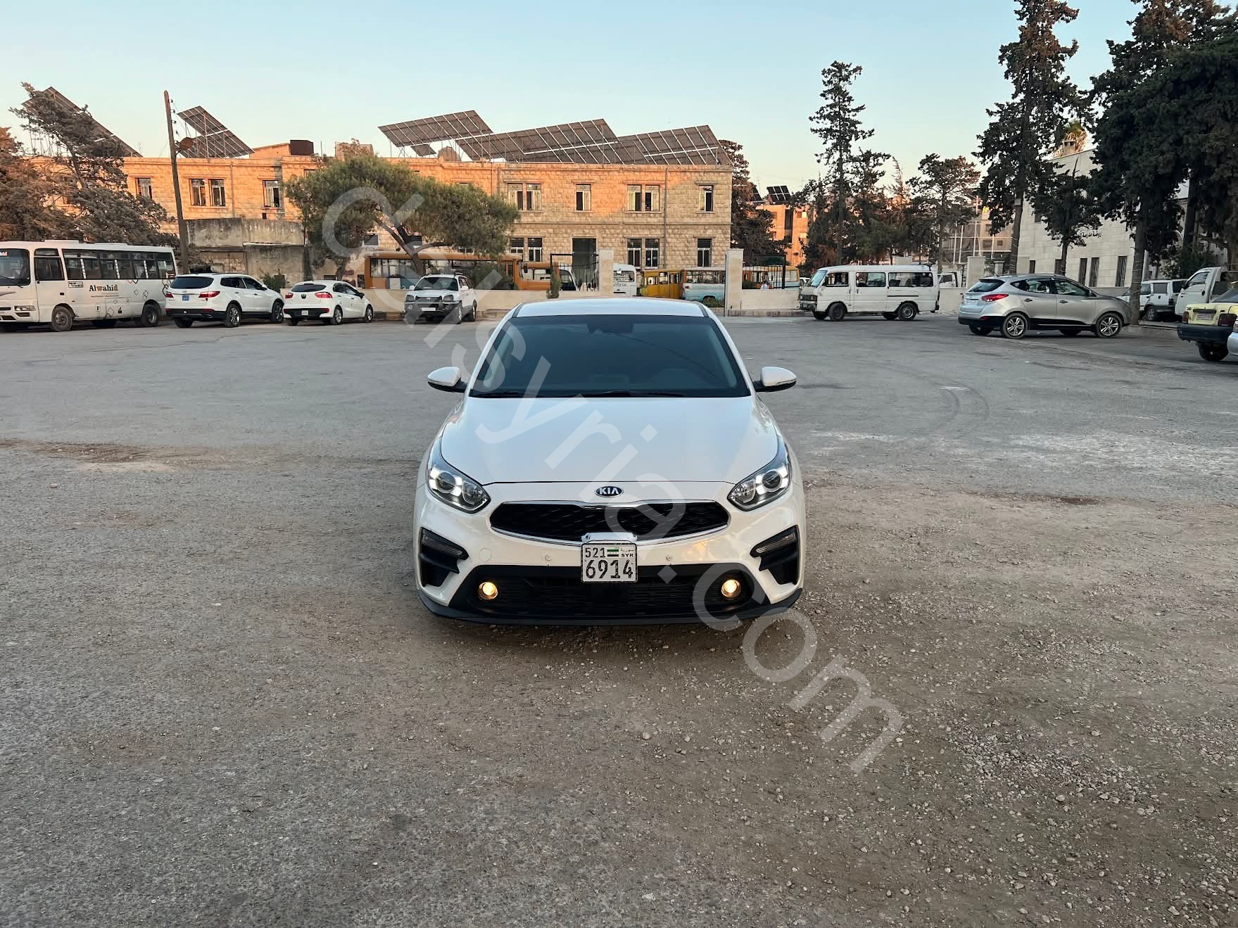 للبيع سيارة كيا سيراتو 