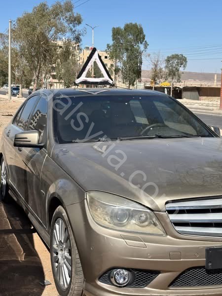 للبيع مرسيدس 2011