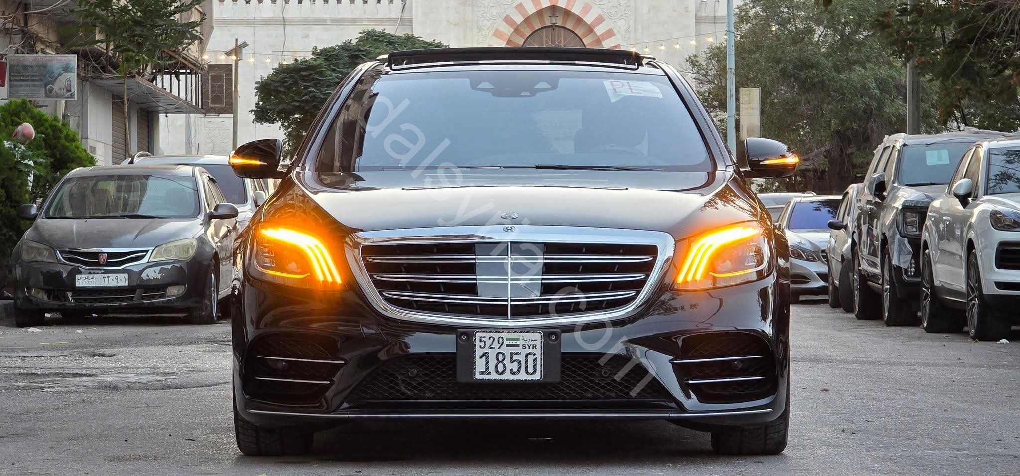 للبيع سيارة مرسيدس اس كلاس s 560