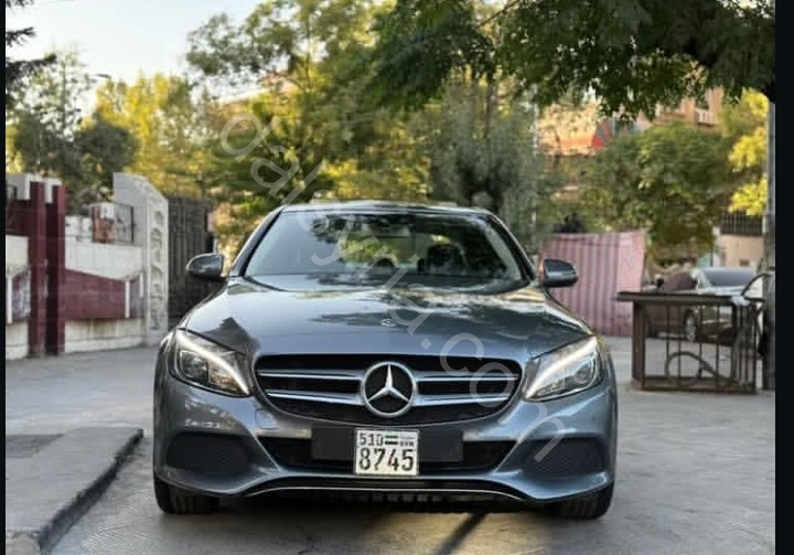 للبيع سيارة مرسيدس c200 
