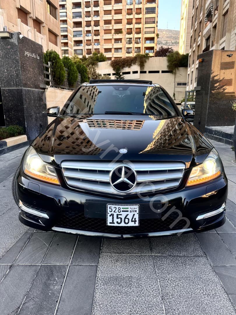 للبيع سيارة مرسيدس 