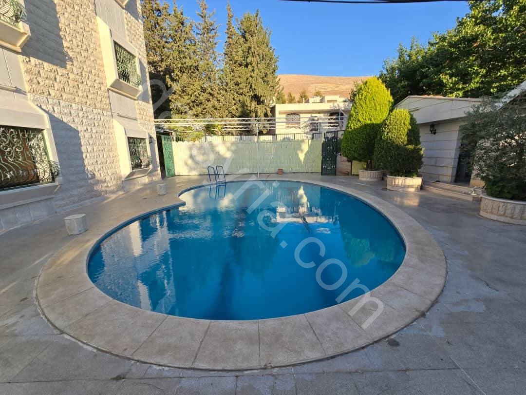 للإجار مزرعة في سهل الزبداني