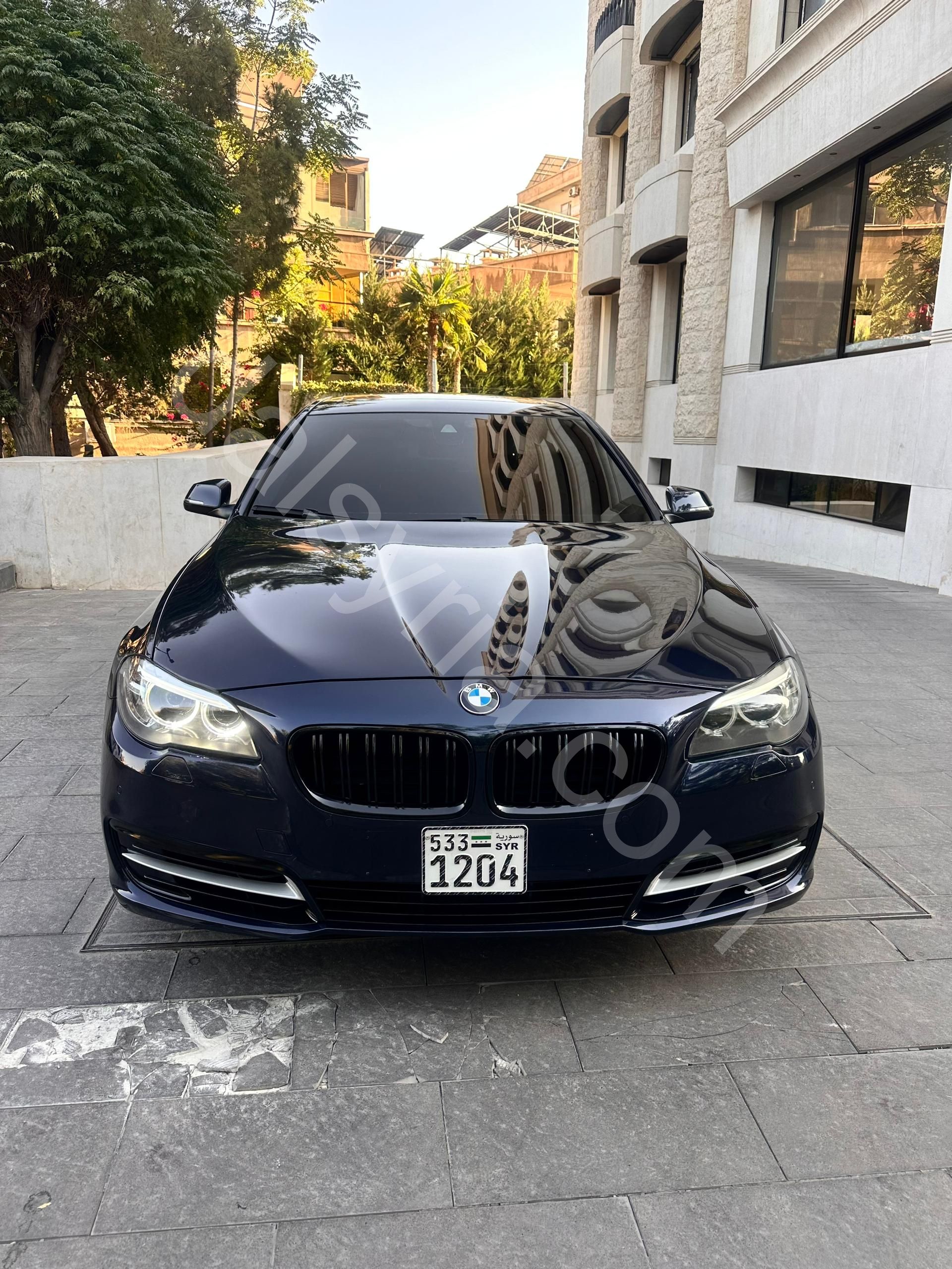 للبيع سيارة بي ام دبليو 528 i