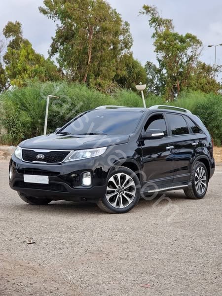 للبيع كيا سورينتو 2013