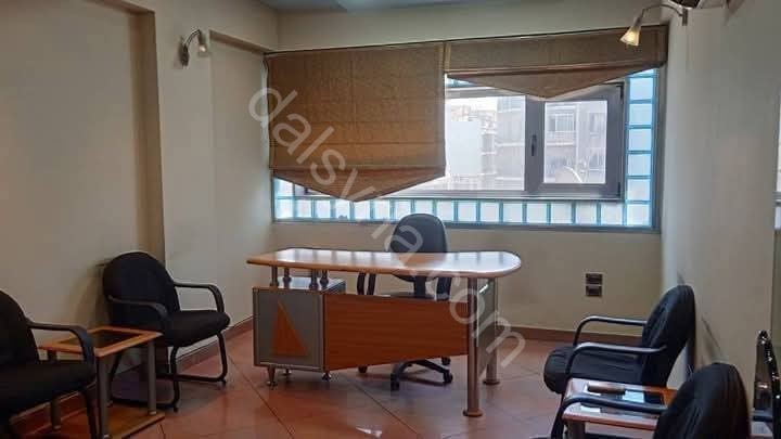  للايجار مكتب تجاري 40 م في فكتوريا