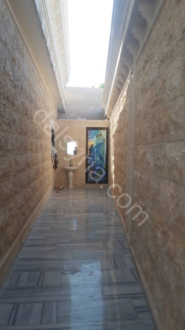 للبيع فيلا بالمليحة