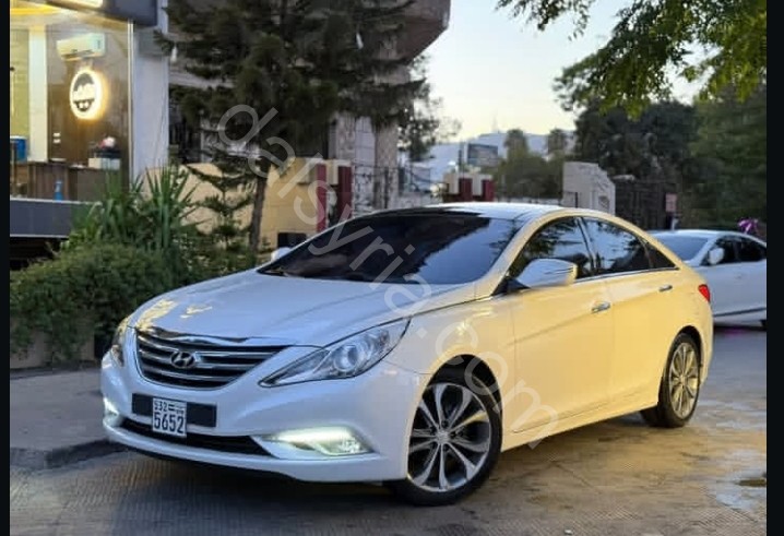 للبيع سيارة هيونداي سوناتا 