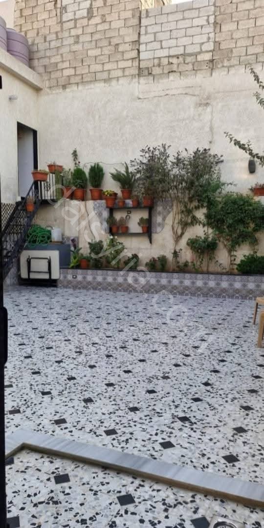 للبيع بيت عربي 190م في معربا