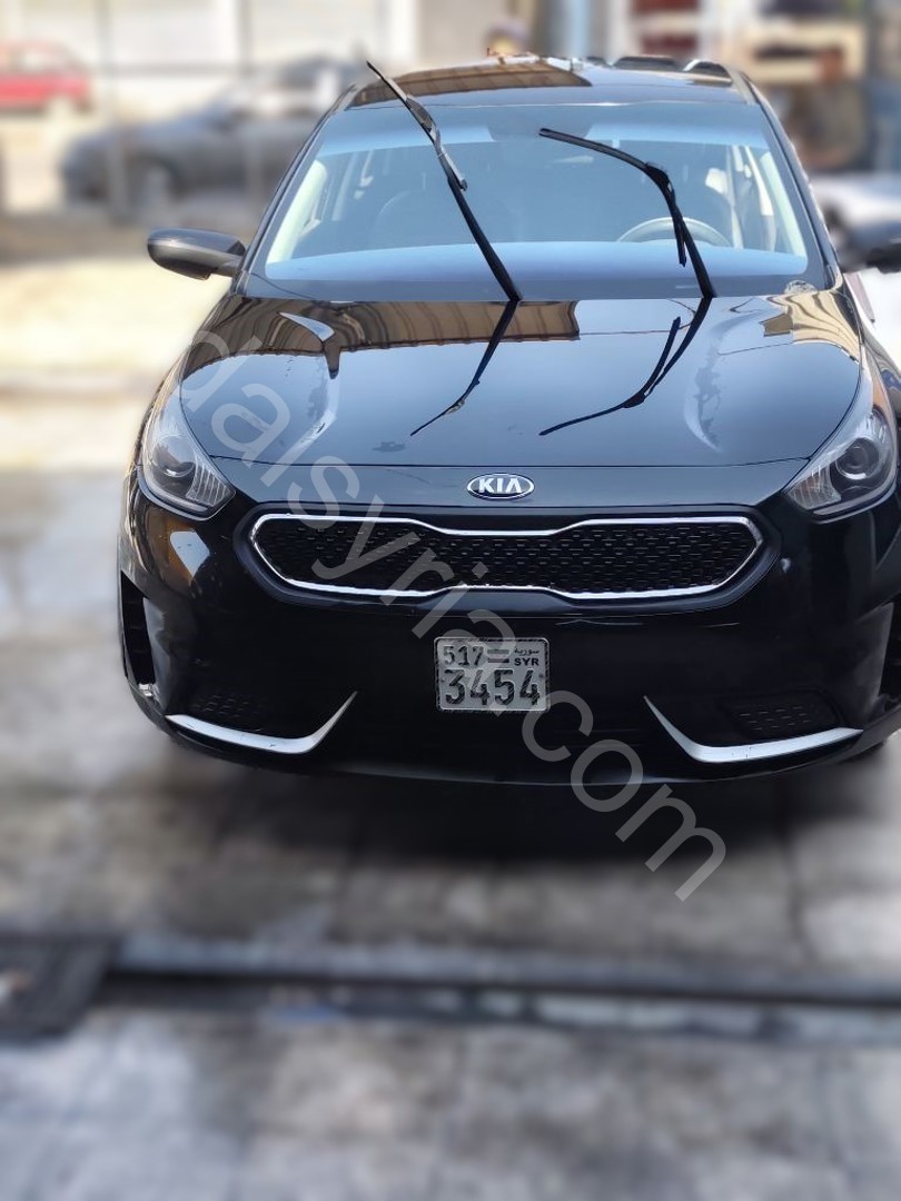 للبيع كيا نيرو 2017