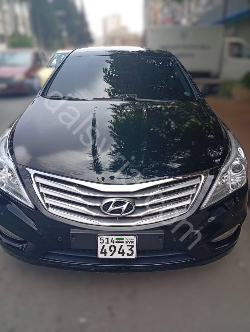 للبيع هيونداي أزيرا 2011