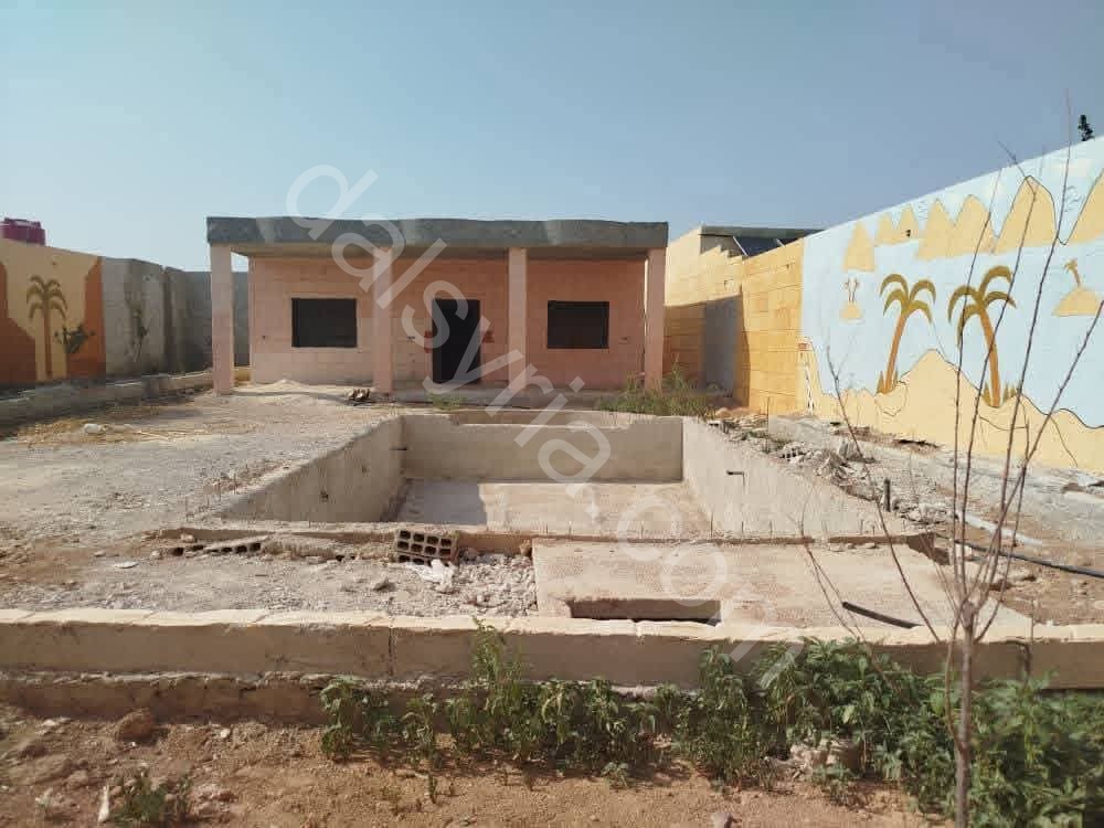 للبيع مزرعة 500 م في زبدين