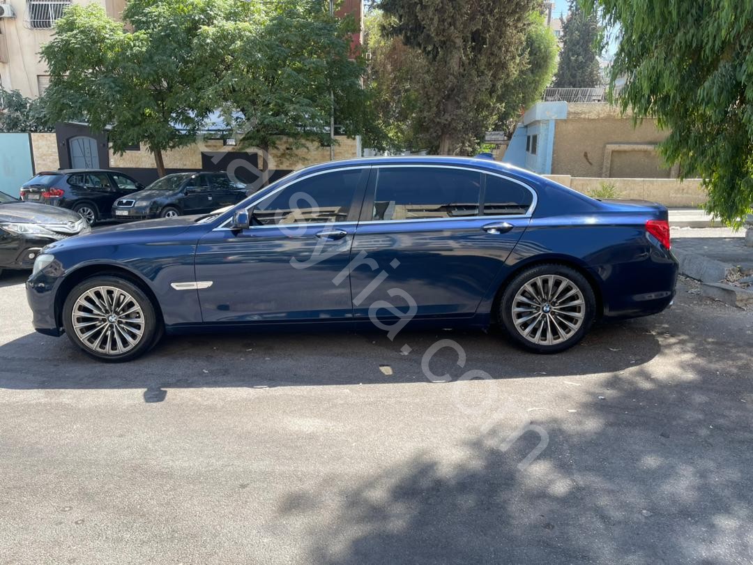 للبيع بي ام دبليو 2012 li730