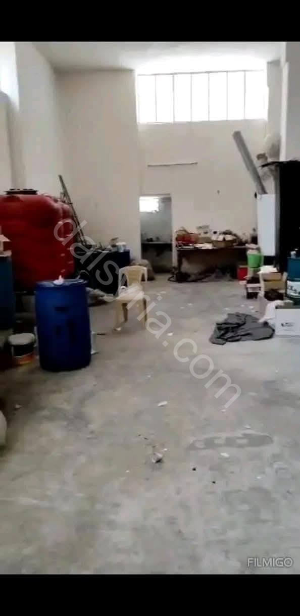 للبيع معمل 450 م في عدرا الصناعية 