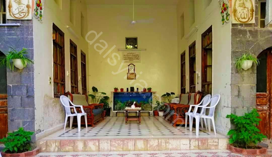 للبيع بيت عربي 340 م في باب الجابية