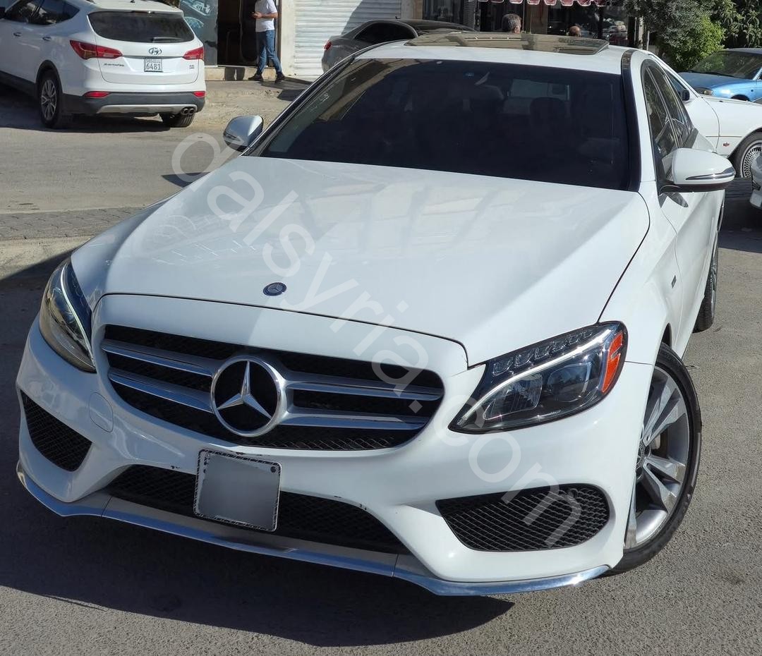 للبيع مرسيدس C300 2018 
